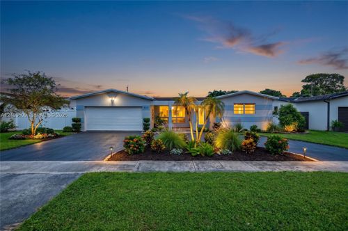9121 Sw 54th Pl, Cooper City, FL, 33328-5836 | Card Image