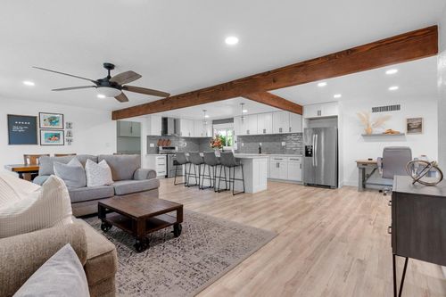 528 Queensbury Way, Yuba City, CA, 95991 | Card Image