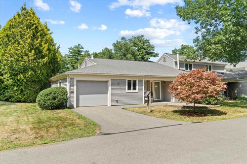 40 Walden Pond Dr, Nashua, NH, 03064-2877 | Card Image