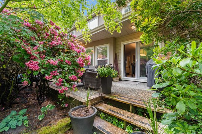 1452 Stevens St, Townhouse with 3 bedrooms, 3 bathrooms and 5 parking in White Rock BC | Image 40
