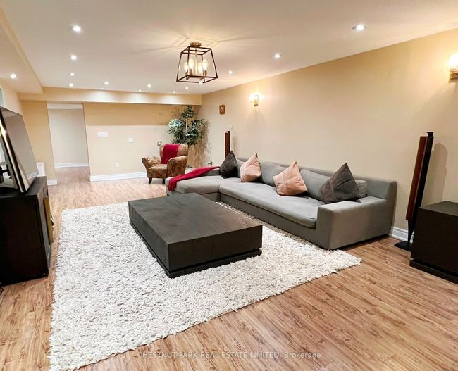 21 Southridge Trail, House other with 6 bedrooms, 4 bathrooms and 5 parking in Caledon Village ON | Image 36