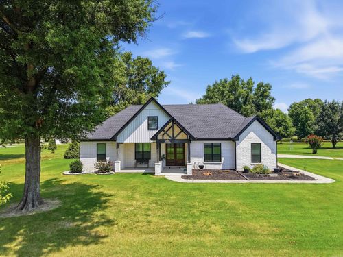 29 Country Meadows Dr, Vilonia, AR, 72173-5005 | Card Image