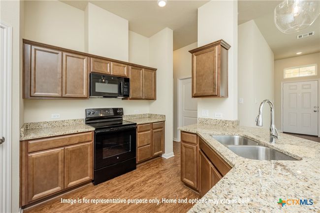 907 James Parker Cir, House other with 3 bedrooms, 2 bathrooms and null parking in Killeen TX | Image 4