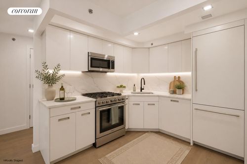211-428 E 9th St, Brooklyn, NY, 11218-5210 | Card Image
