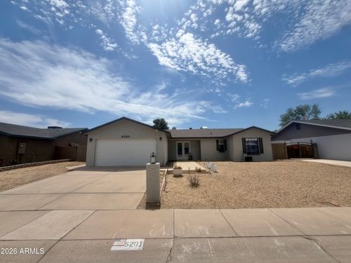 5201 W Mercer Ln, Glendale, AZ, 85304-4237 | Card Image
