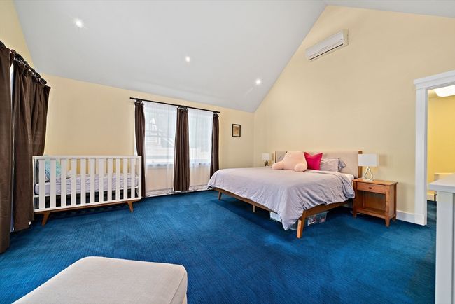 141 Cornell St, House other with 4 bedrooms, 3 bathrooms and 5 parking in Newton MA | Image 12