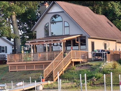 7258 S Crooked Lake Dr, Delton, MI, 49046-8426 | Card Image