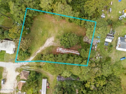 115 Puppy Ln, Jacksonville, NC, 28540-3111 | Card Image