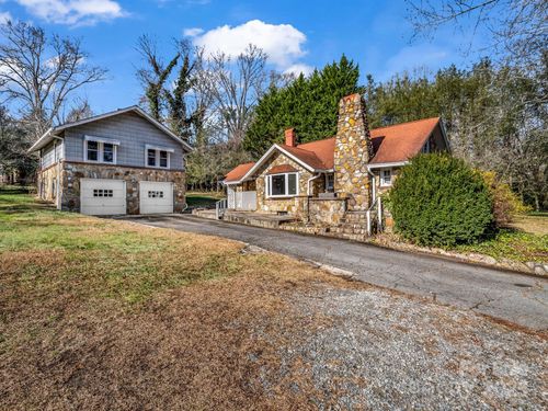 506 Bonner St, Hendersonville, NC, 28739-6708 | Card Image