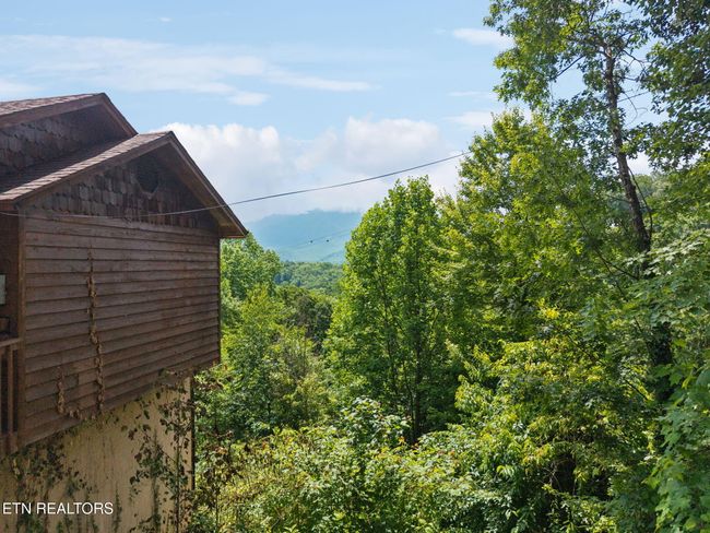 860 Heiden Dr, House other with 2 bedrooms, 2 bathrooms and null parking in Gatlinburg TN | Image 33