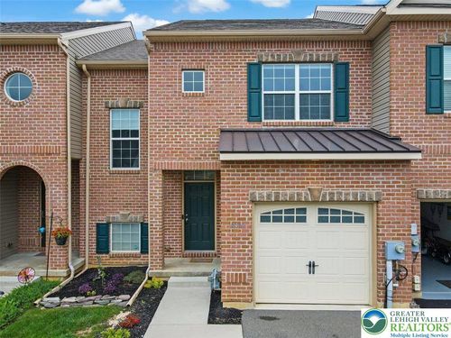 4492 Cottonwood Dr, Nazareth, PA, 18064-8678 | Card Image