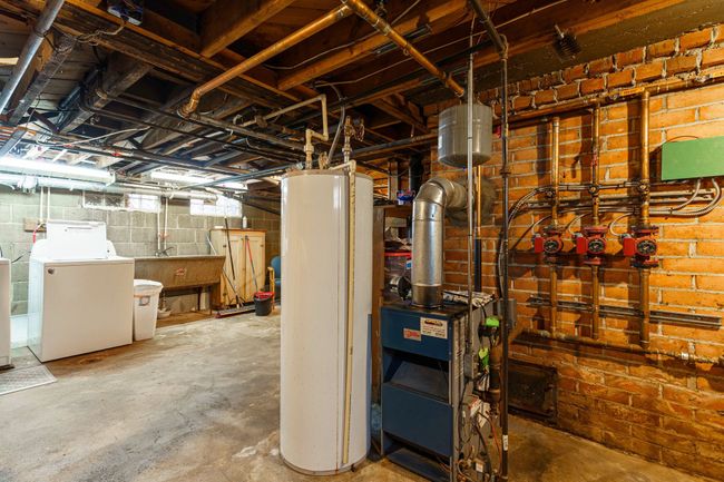 34900 Chestnut St, House other with 4 bedrooms, 3 bathrooms and null parking in Wayne MI | Image 32