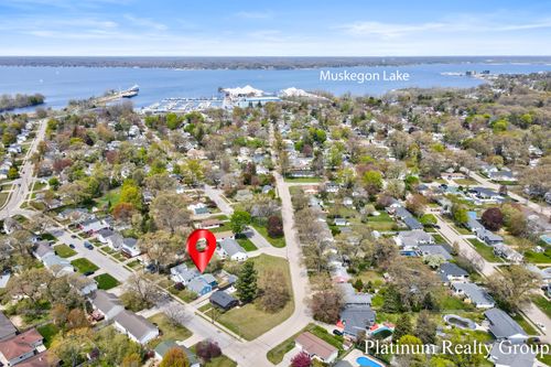 2390 Greenwood Street, Muskegon, MI, 49441 | Card Image