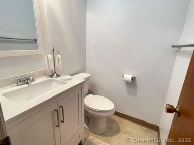 963 - 963 High Path Rd, Condo with 1 bedrooms, 2 bathrooms and 1 parking in Windsor CT | Image 9