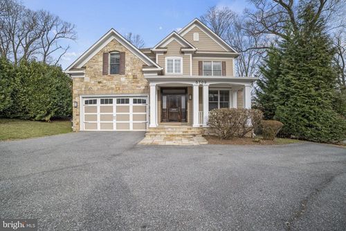 5709 Wilson Ln, BETHESDA, MD, 20817-6202 | Card Image