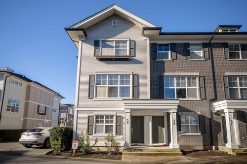 39-2469 164 St, Surrey, BC, V3Z3T4 | Card Image