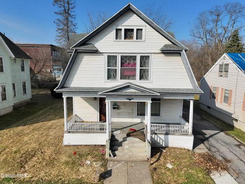 7 Park St, Norwich, NY, 13815-1509 | Card Image