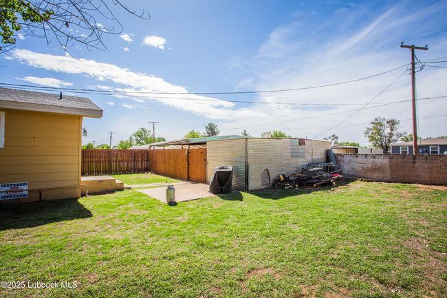 504 Avenue C, House other with 3 bedrooms, 2 bathrooms and null parking in Olton TX | Image 32
