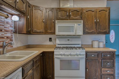 309 N Herring St, Ashley, MI, 48806-9379 | Card Image