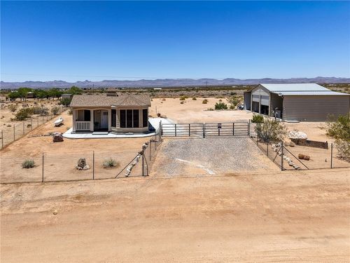 3869 N Alpine Rd, Golden Valley, AZ, 86413-0006 | Card Image