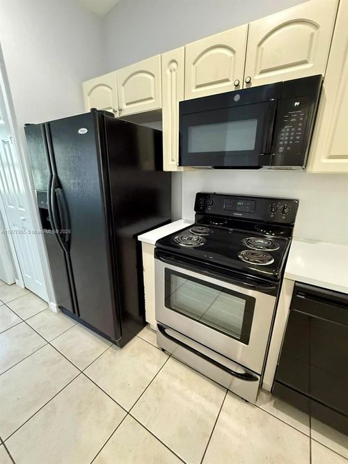 52-2930 Se 13th Ave, Homestead, FL, 33035-2367 | Card Image