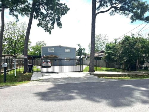 14040 Gainesville Street, Houston, TX, 77015 | Card Image