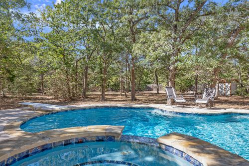 149 Spanish Oak Trl, Elgin, TX, 78621-5541 | Card Image