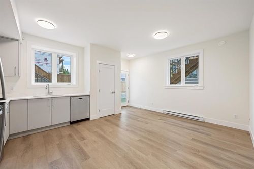 3556 Monson Cres, Coquitlam, BC, V3B0S2 | Card Image
