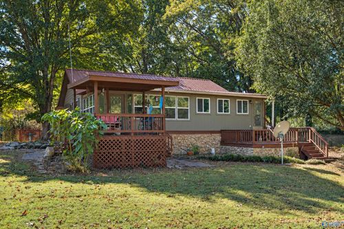 806 Case Rd, Prospect, TN, 38477-6302 | Card Image