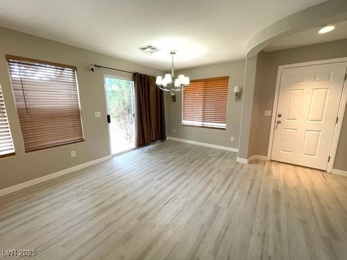 8025 Quilted Bear St, Las Vegas, NV, 89143-5185 | Card Image