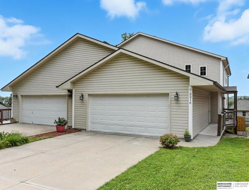 3216 S 59th Street, Omaha, NE, 68106 | Card Image