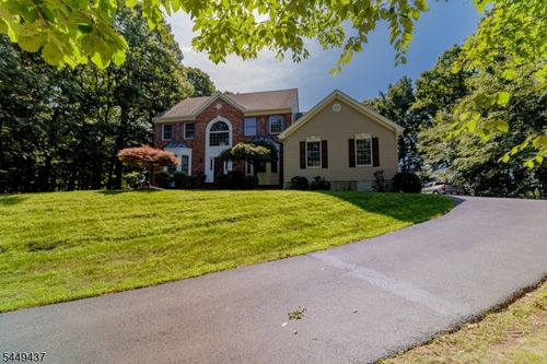 11 Donna Ln, Flanders, NJ, 07836-4205 | Card Image