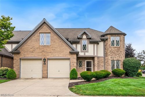 9 Aberdeen Court, Rocky River, OH, 44116 | Card Image