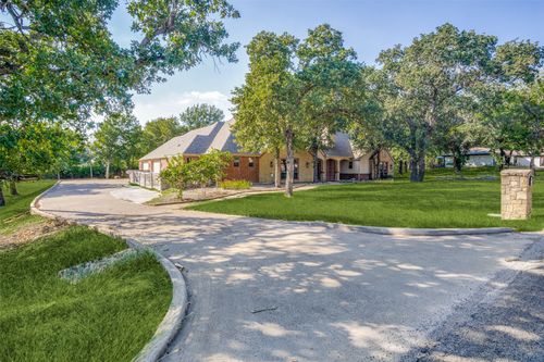 101 Oakwood Dr, Weatherford, TX, 76086-2707 | Card Image