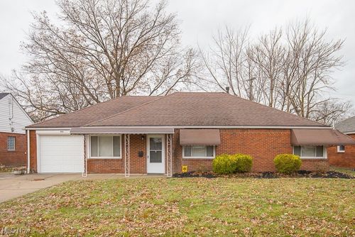 690 Sycamore Drive, Euclid, OH, 44132 | Card Image