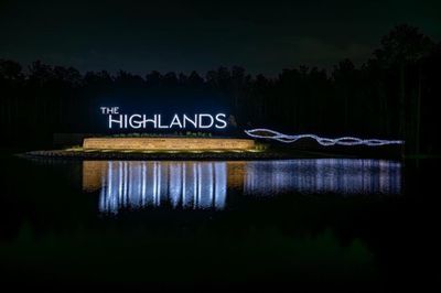 Highlands Entry Drees | Image 1