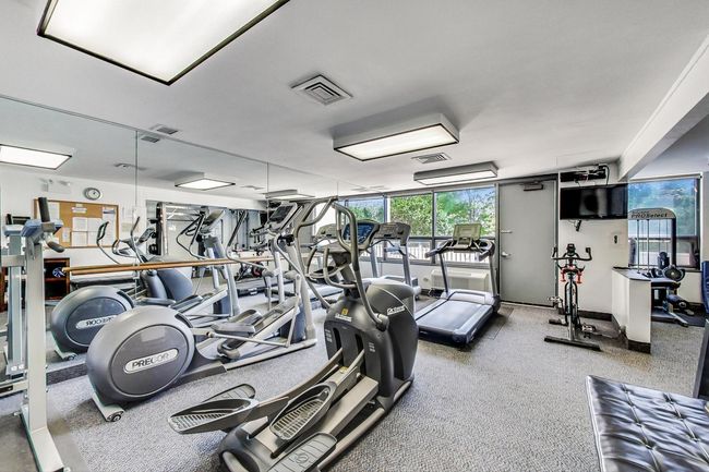 APT-28C - 5733 N Sheridan Rd, Home with 2 bedrooms, 2 bathrooms and 1 parking in Chicago IL | Image 35