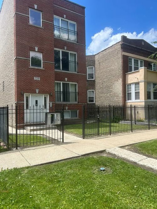 3-720 N Central Park Ave, Chicago, IL, 60624-1282 | Card Image