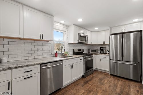 13 Millers Ln, Milltown, NJ, 08850-1914 | Card Image