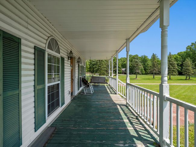5700 Jankow Rd, House other with 4 bedrooms, 4 bathrooms and null parking in Algonac MI | Image 22