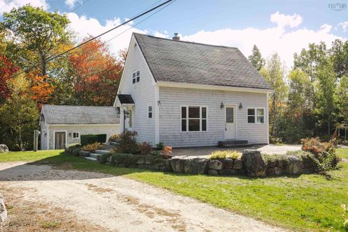 586 Canaan Rd, Canaan, NS, B0J1J0 | Card Image