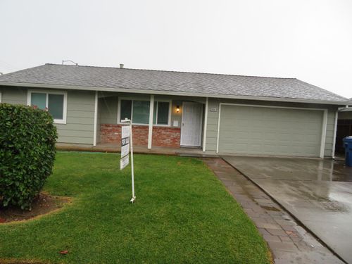 9058 Salmon Falls Dr, Sacramento, CA, 95826-2426 | Card Image