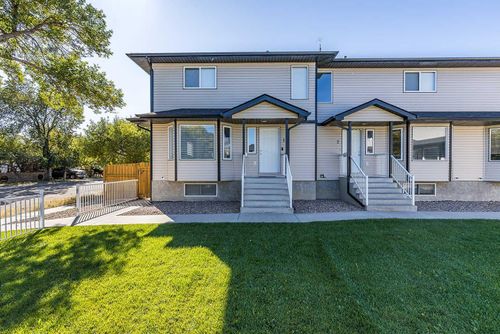 1-115 3 Street Ne, Redcliff, AB, T0J2P0 | Card Image