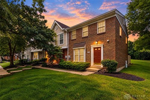 62-10935 Brookgreen Ct, Cincinnati, OH, 45242-3106 | Card Image