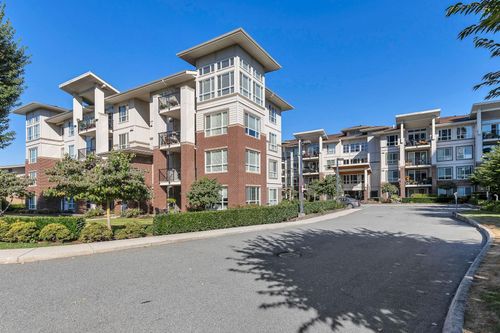 210-3192 Gladwin Rd, Abbotsford, BC, V2T6M9 | Card Image