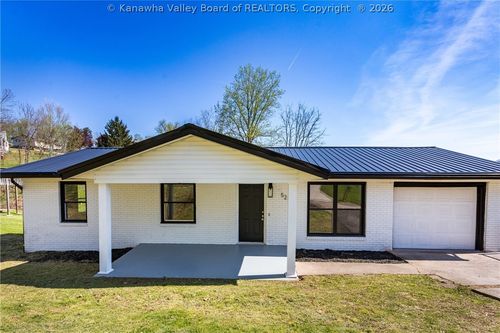 5216 Betheny Dr, Cross Lanes, WV, 25313-1824 | Card Image