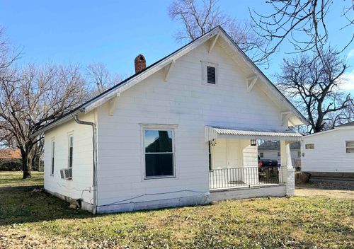 508 N Cedar St, Marion, KS, 66861-1310 | Card Image