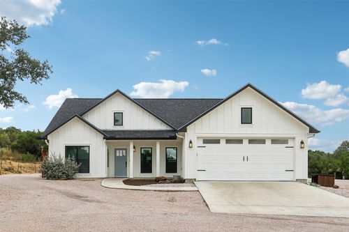 823 County Road 200, Burnet, TX, 78611-2182 | Card Image
