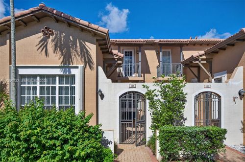 628 Sw 147th Ter, Pembroke Pines, FL, 33027 | Card Image