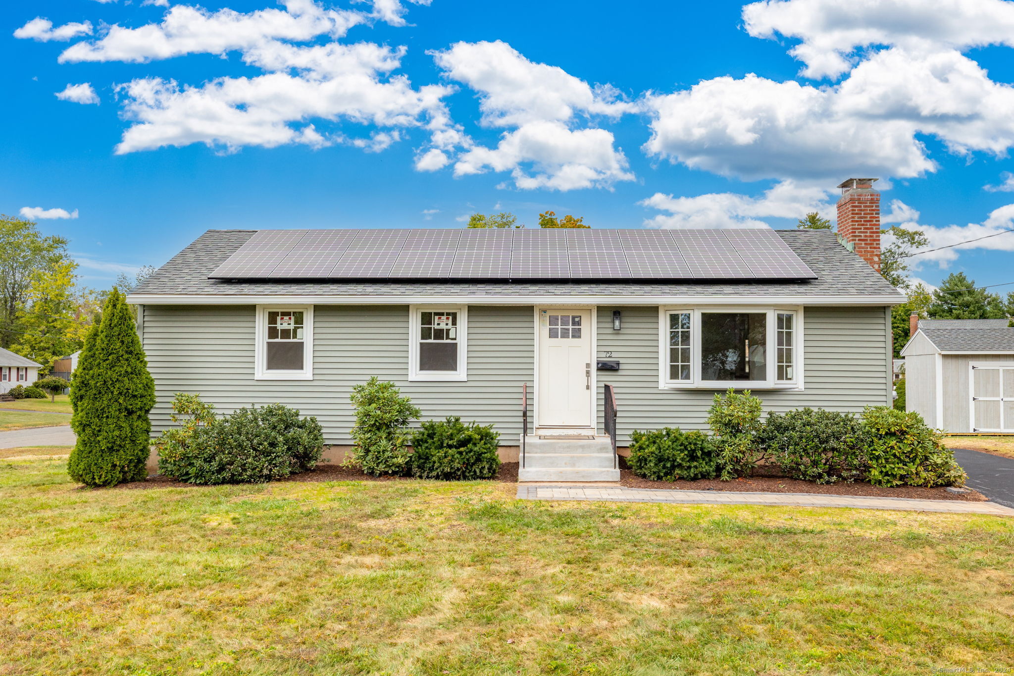 Arrowhead Dr, Newington, CT 06111